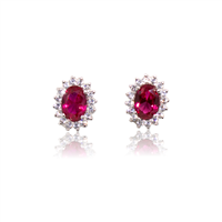 Orecchini a lobo in oro bianco 18 kt con zirconi rosa ovali da 2.2 mm e contorno brillante – 2.90 g – Idee Preziose dal 1987 - IP.OK18B/17